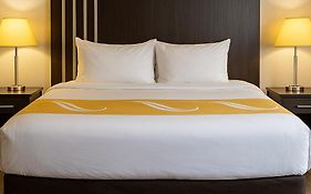 Village Inn & Suites